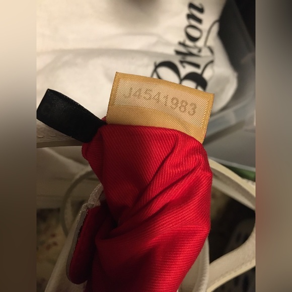 Dooney and Bourke white shoulder bag - Picture 9 of 9